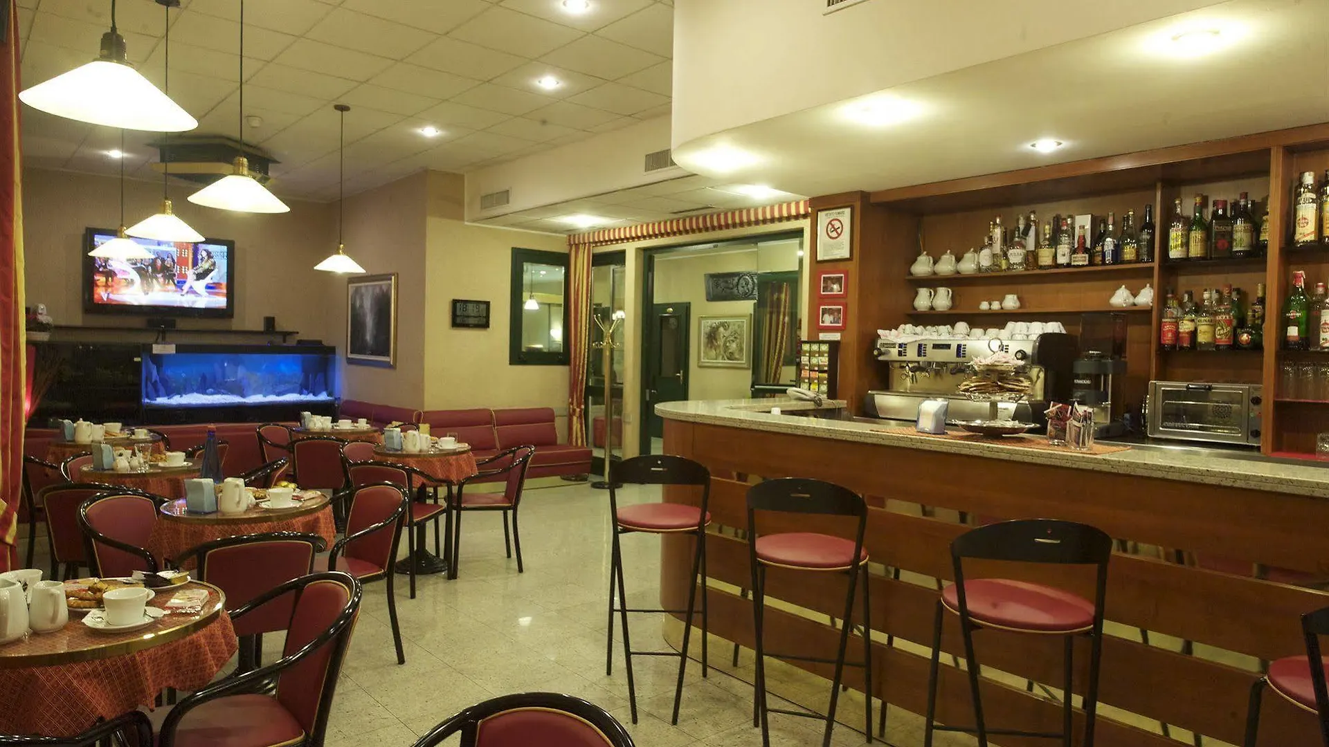Hotel Tirreno Genova 3*,  Italia