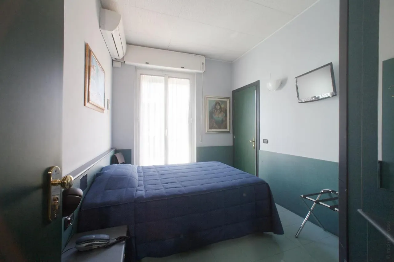 Hotel Tirreno Genova